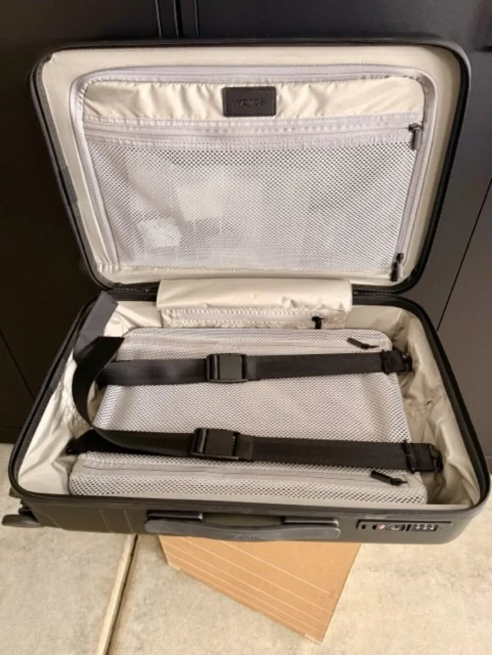 Monos Carry-On Pro – New / Never Used ✈️ - Picture 7 of 9